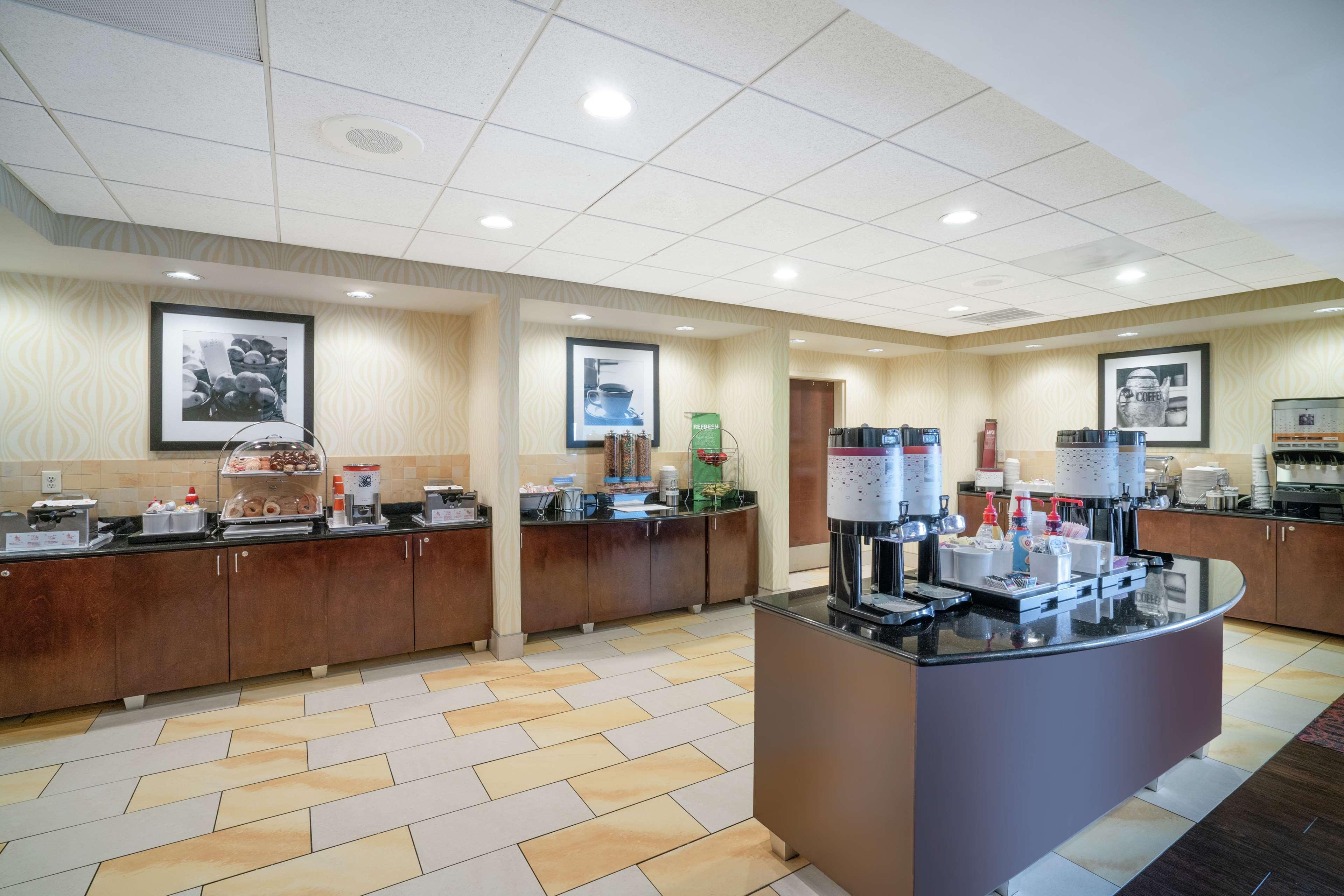 Hampton Inn Richmond - Airport Sandston Zewnętrze zdjęcie